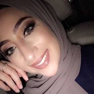 Meet your Posher, Lena